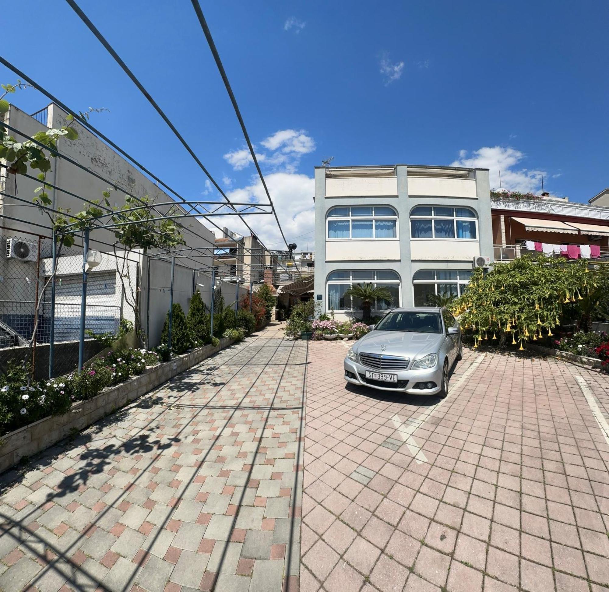 Vs Apartman *