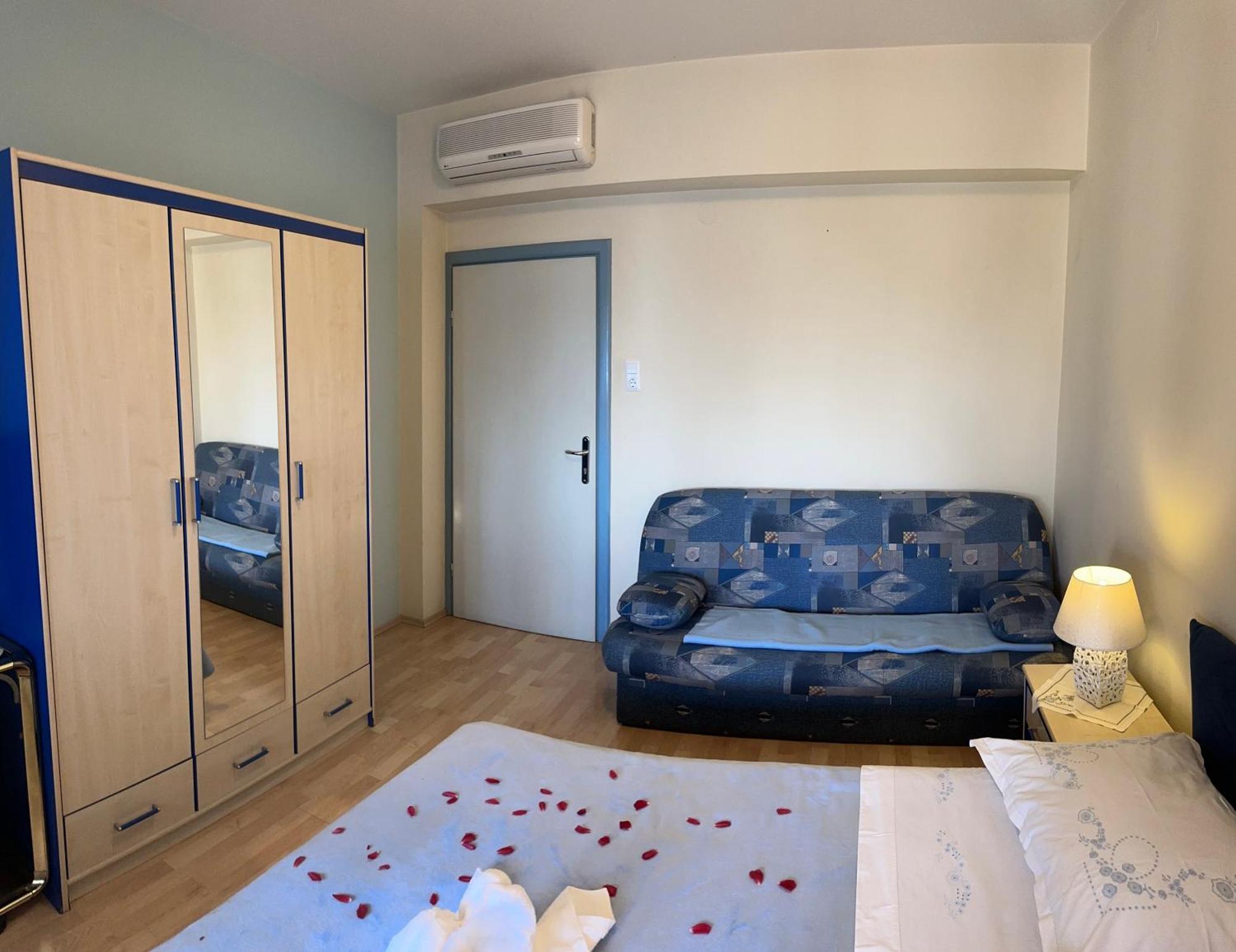 Apartman Vs